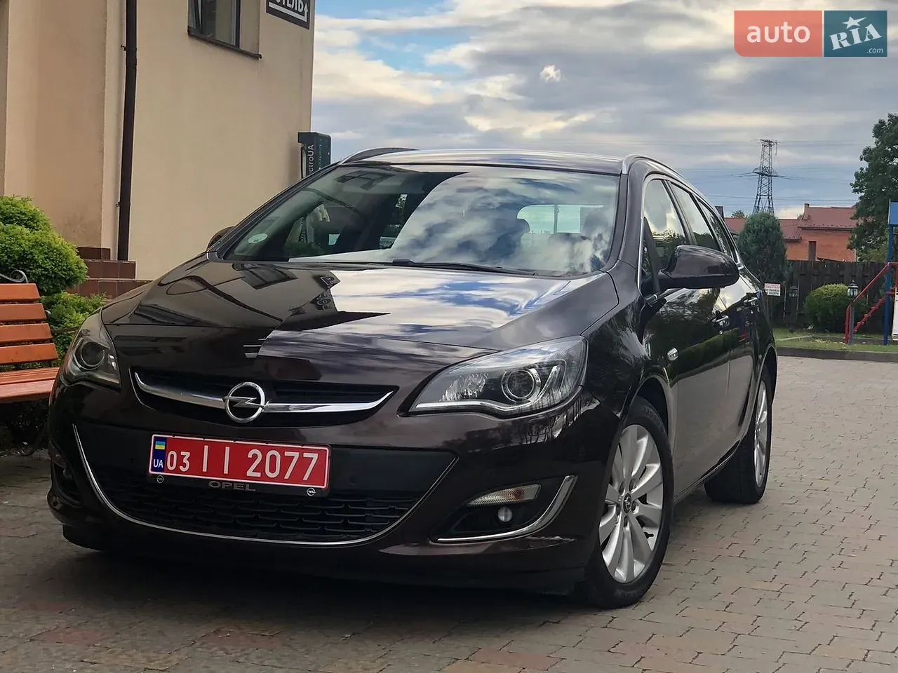Opel Astra 2013 photo 5
