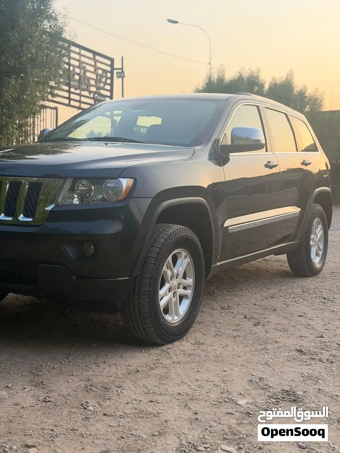 Jeep Laredo 2012 photo 2