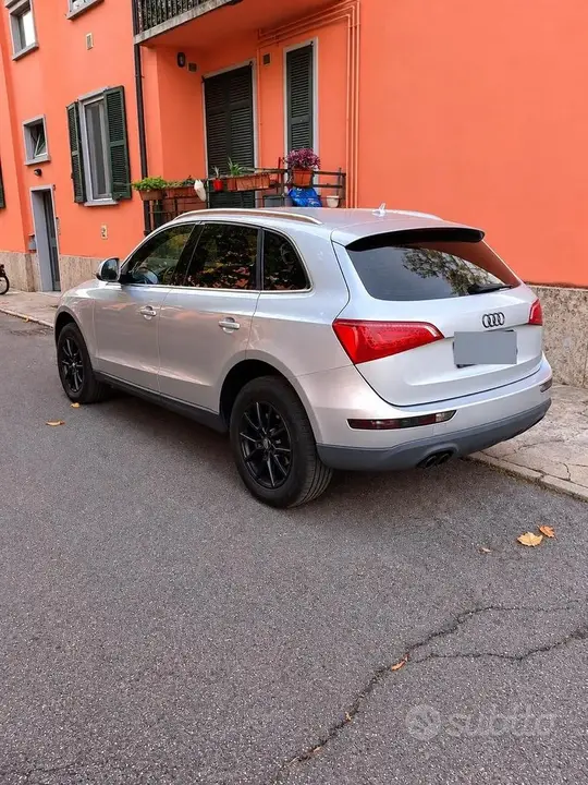 Audi Q5 2012 photo 2