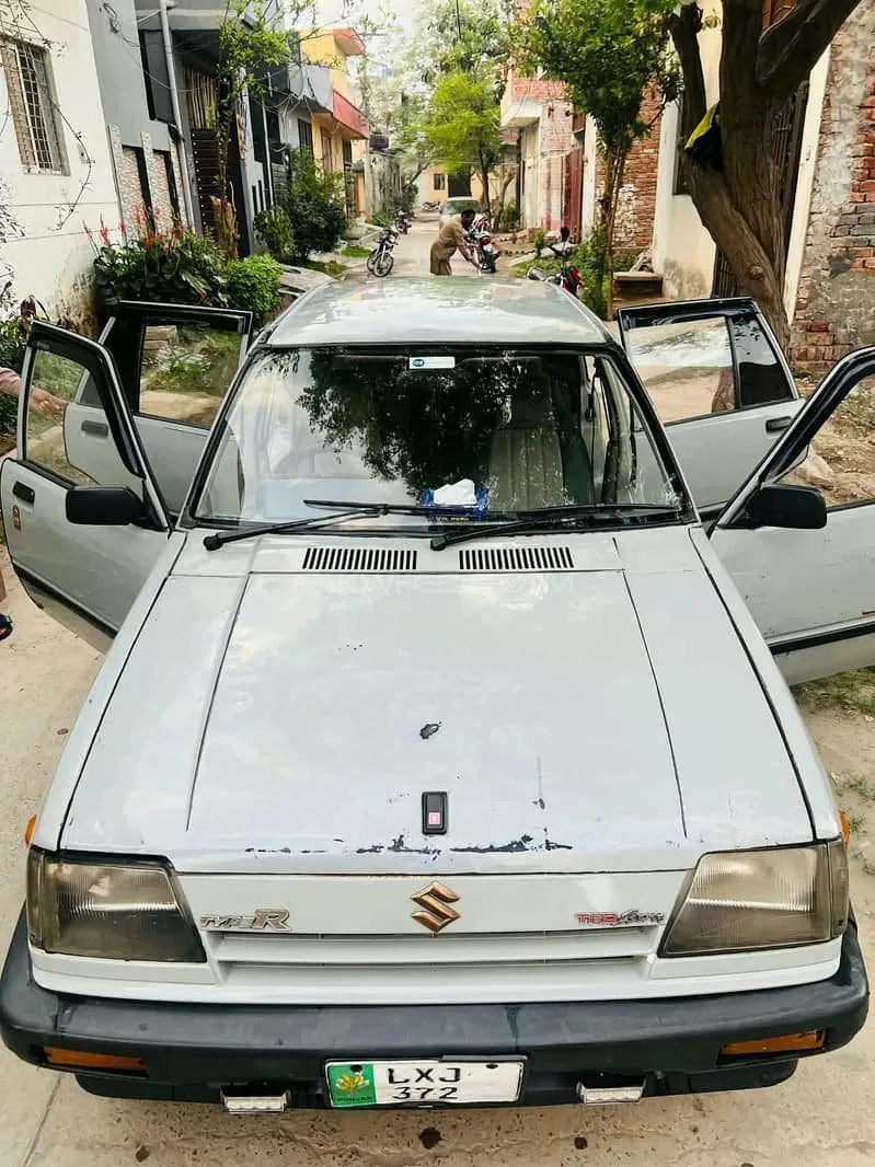 Suzuki Khyber
