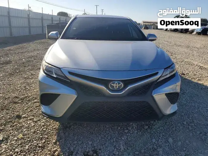 Toyota Camry 2020 photo 2