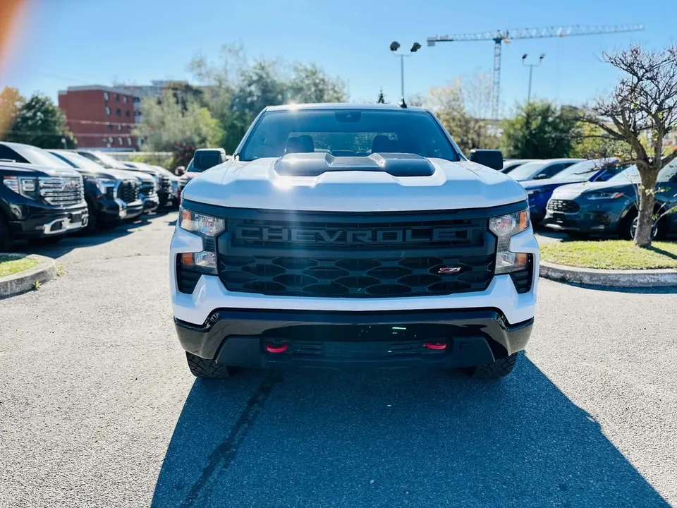 Chevrolet Silverado 1500 2024 photo 2