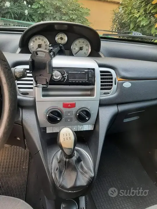 Lancia Ypsilon 2007 photo 5