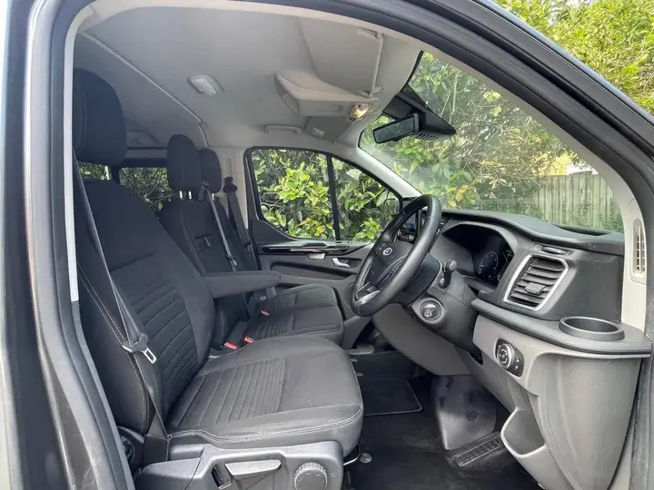 Ford Transit Custom 2023 photo 3
