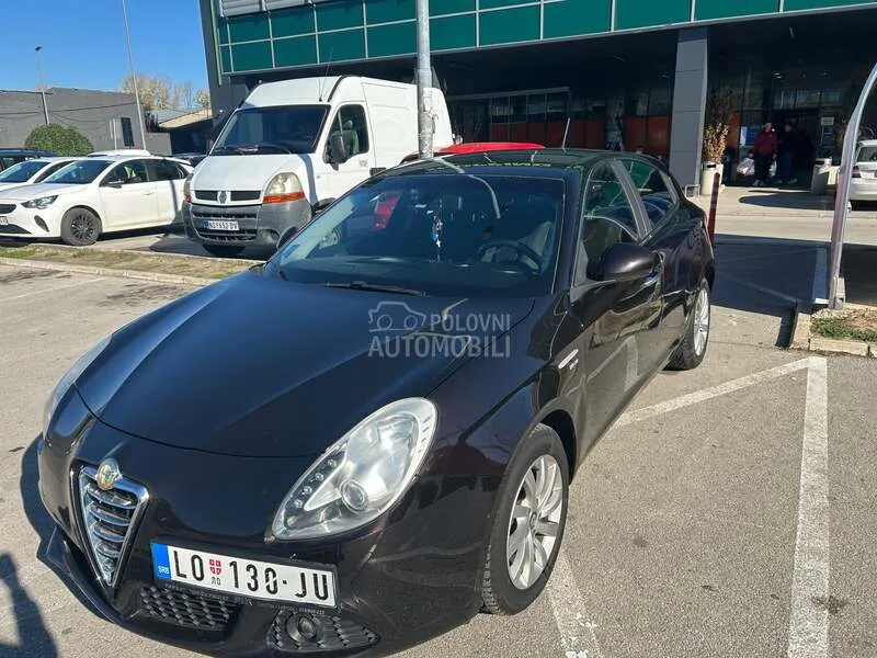 Alfa Romeo Giulietta 2012 photo 4