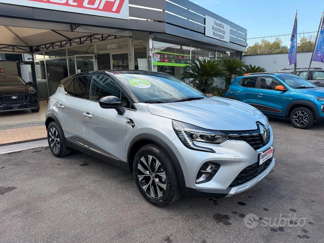 Renault Captur 2023 photo 3