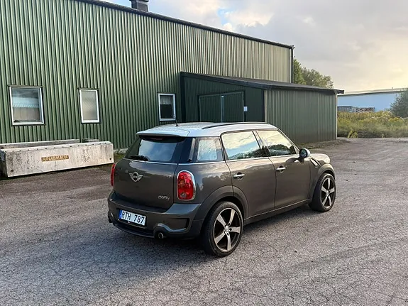 Mini Countryman Cooper S 2011 photo 3
