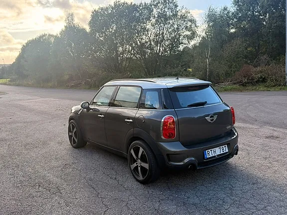 Mini Countryman Cooper S 2011 photo 4