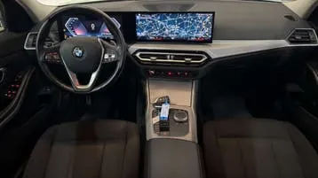 BMW Série 3 2023 photo 3