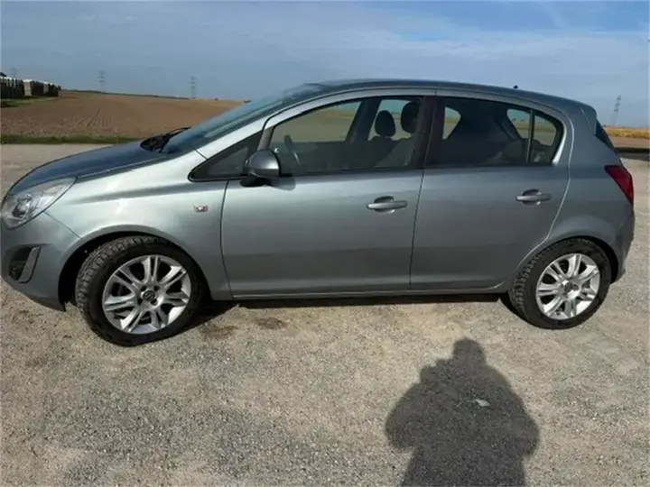 Opel Corsa 2011 photo 3