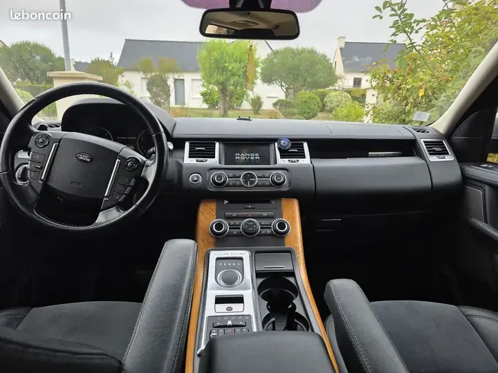 Land Rover Range Rover 2012 photo 3