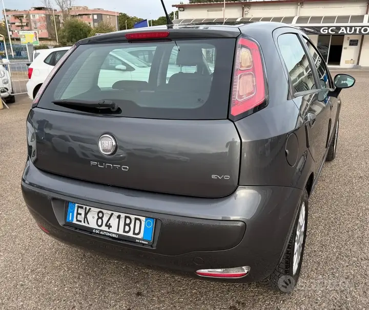 Fiat Punto Evo 2011 photo 5