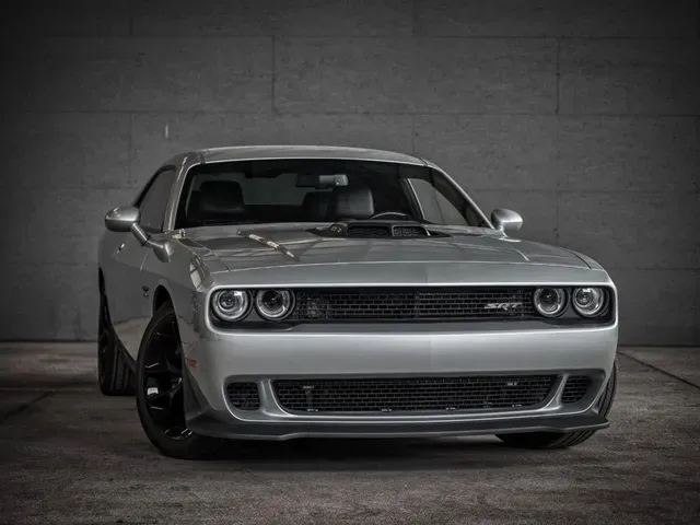 Dodge Challenger 2019 photo 2