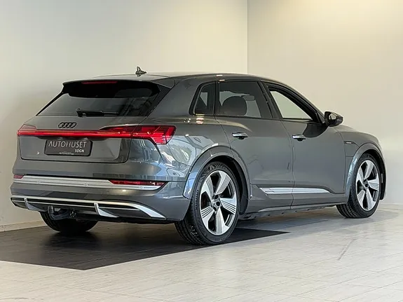 Audi E-Tron 2021 photo 5