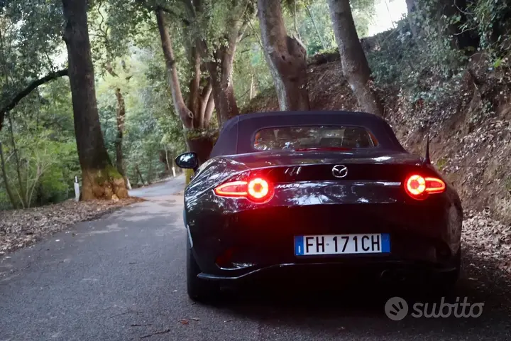 Mazda Mx-5 2017 photo 2