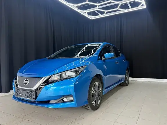 Nissan Leaf 2021 photo 2