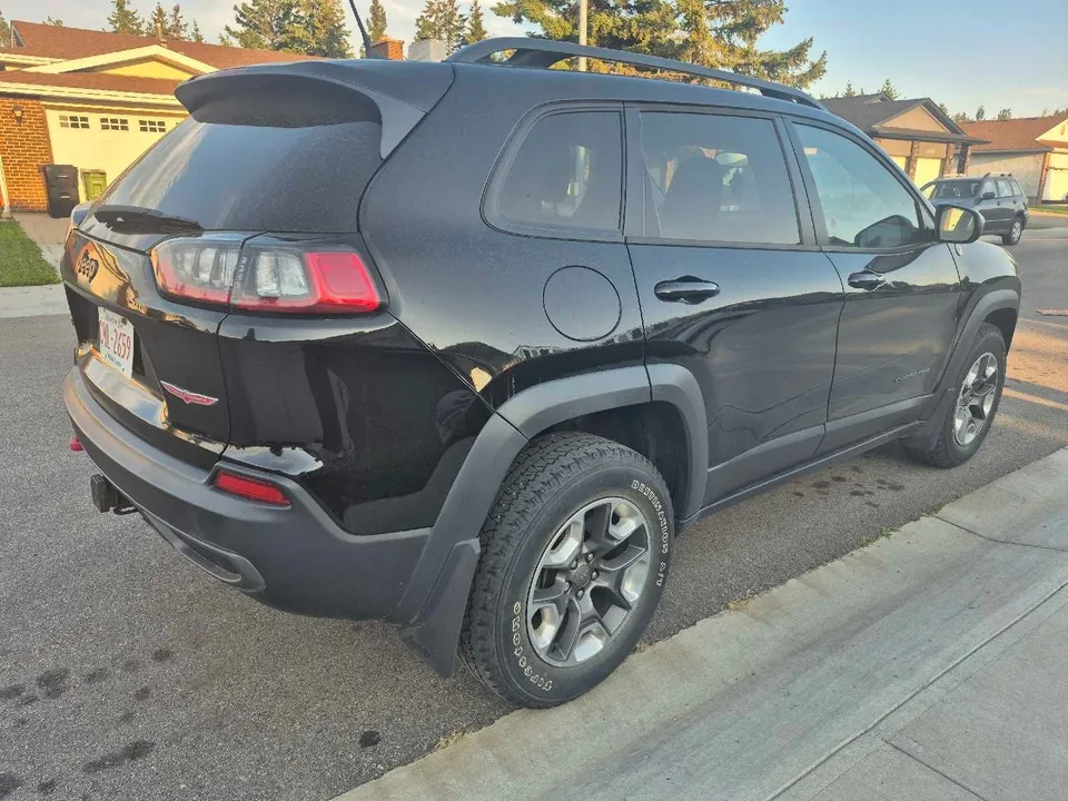 Jeep Cherokee 2019 photo 3