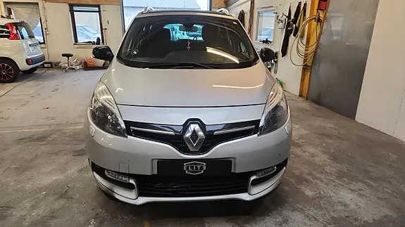 Renault Grand Scenic Iii 2015 photo 2