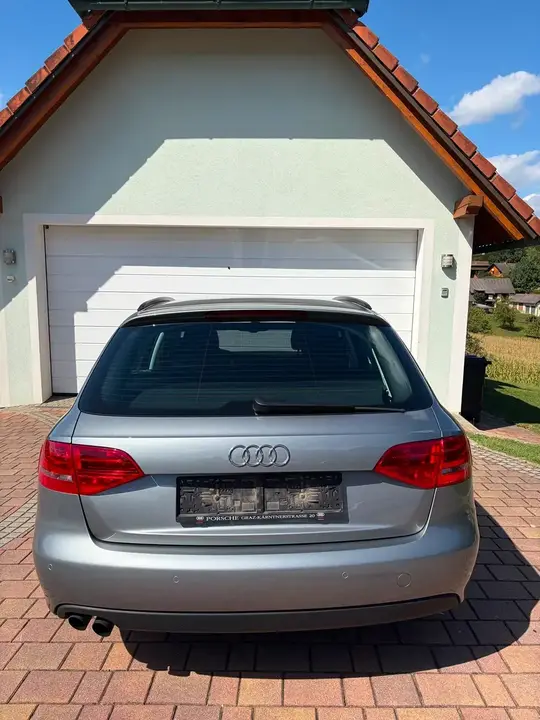 Audi A4 Avant 2010 photo 3