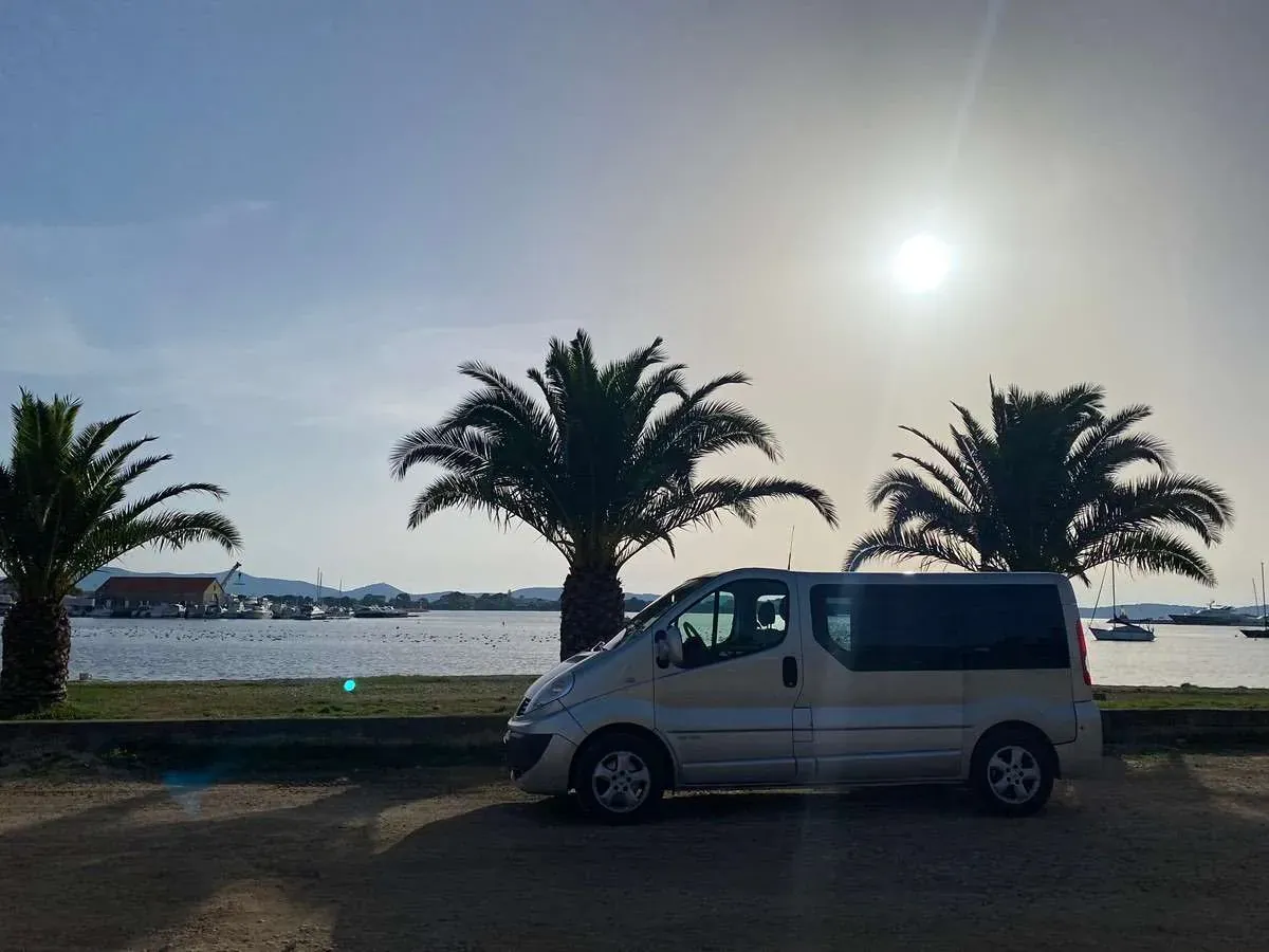 Renault Trafic 2008 photo 2