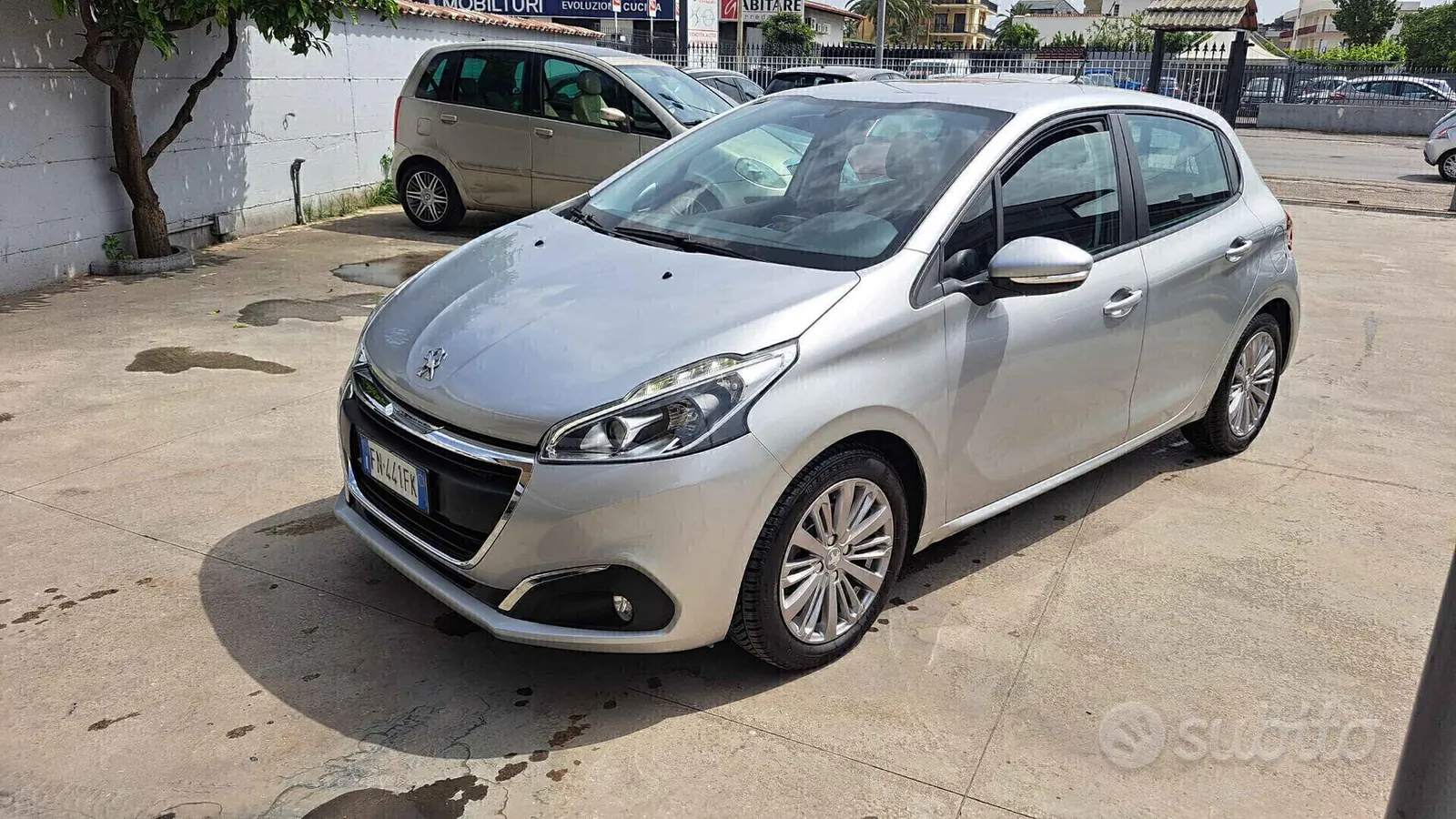 Peugeot 208 2018 photo 2