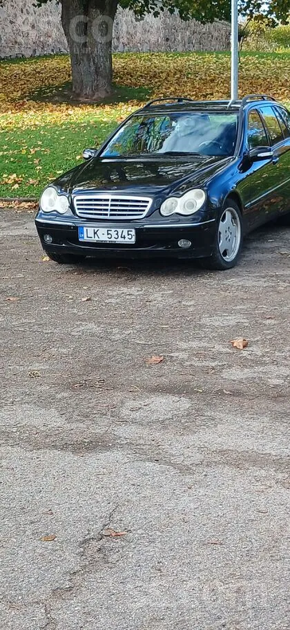 Mercedes-Benz C220