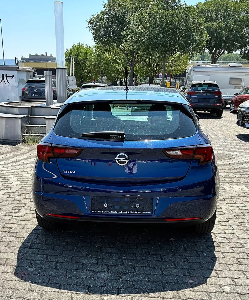 Opel Astra 2021 photo 3