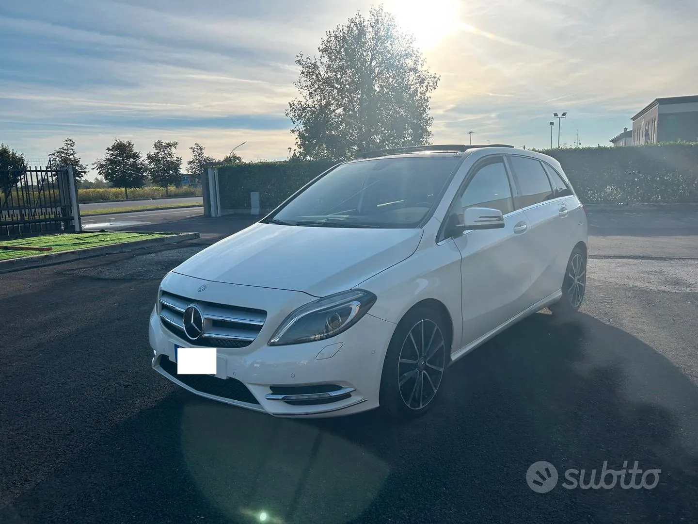 Mercedes-Benz B 180 Cdi 2013 photo 2