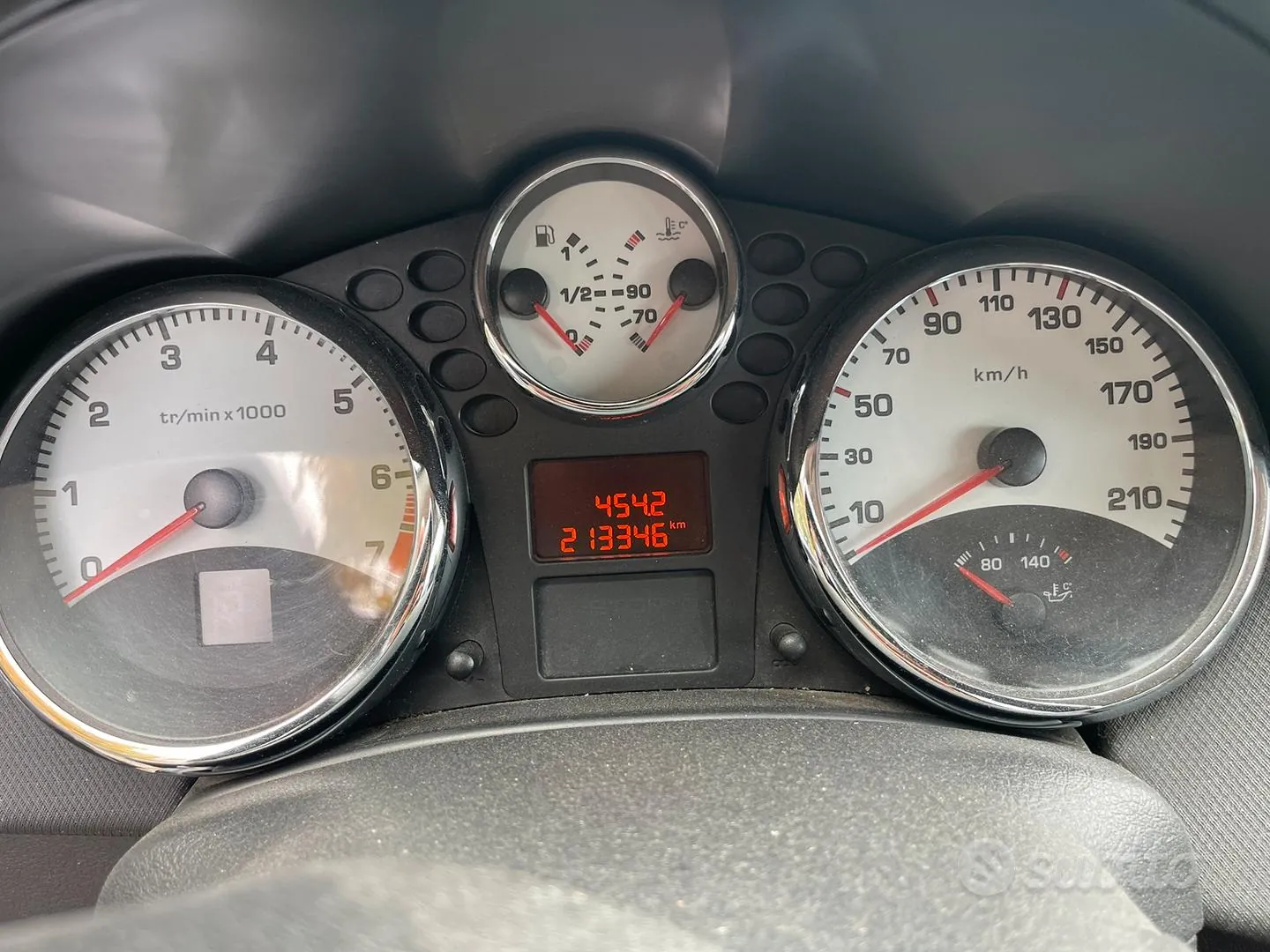 Peugeot 207 2009 photo 2