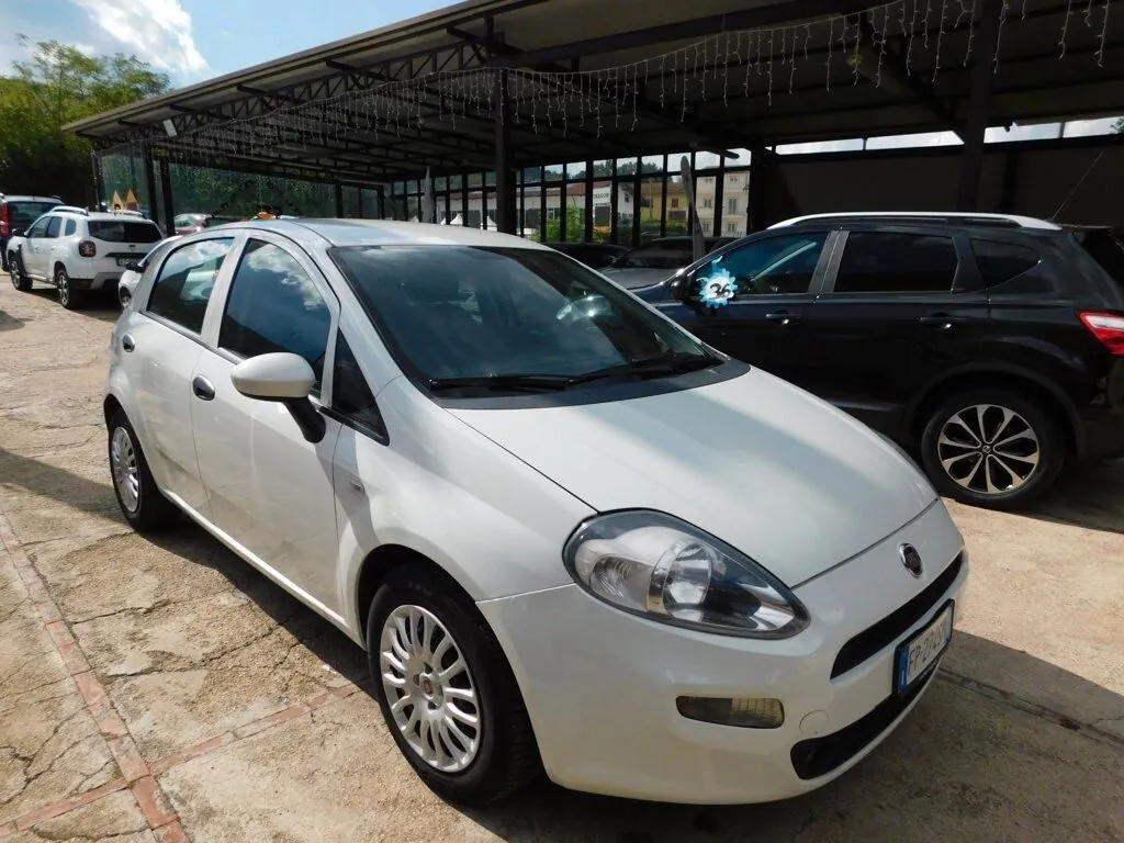 Fiat Punto 2018 photo 2