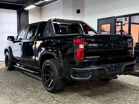 Chevrolet Silverado 1500 2025 photo 3