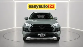 Toyota Rav4 2025 photo 3