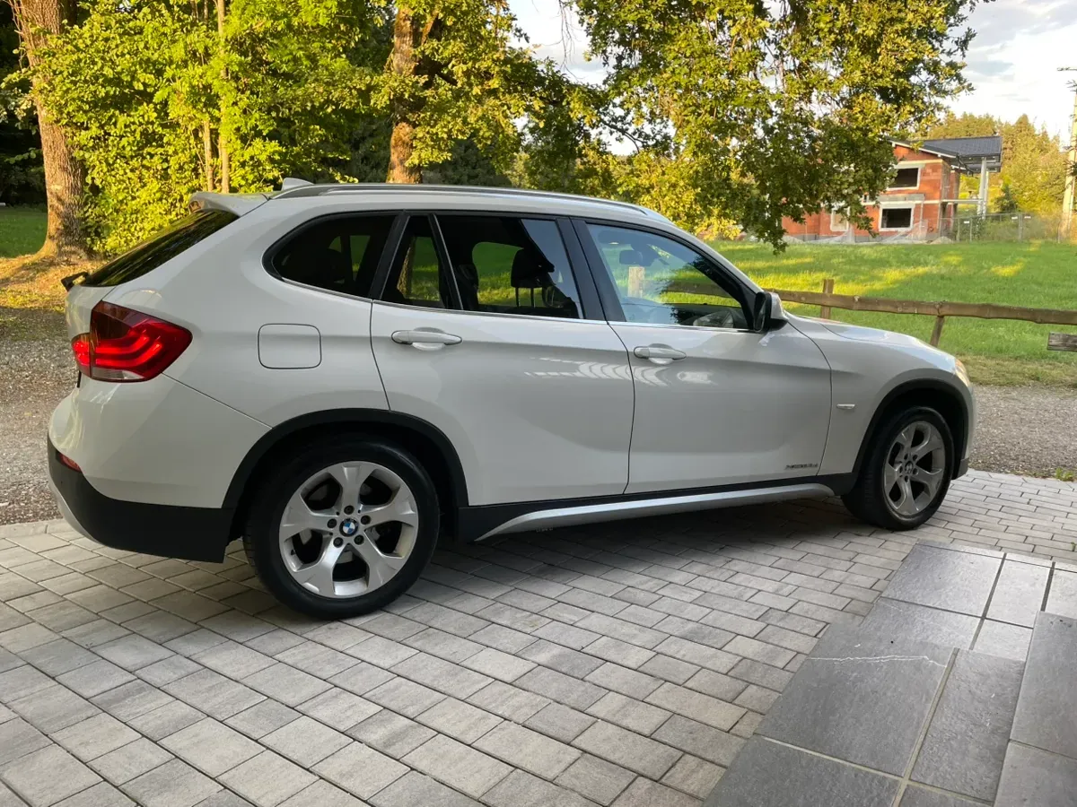 BMW X1 2011 photo 3