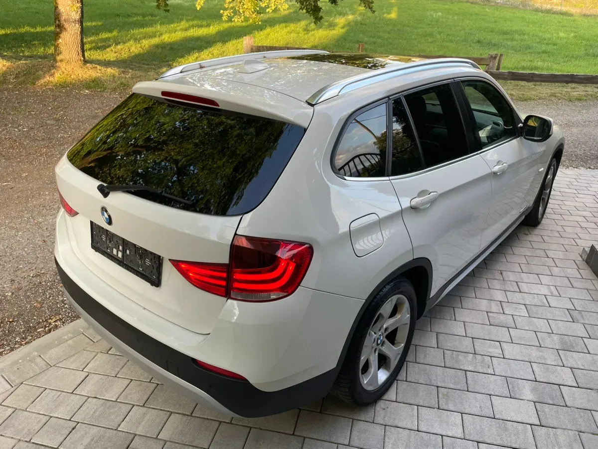 BMW X1 2011 photo 2