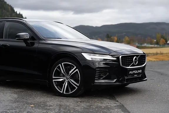 Volvo V60 2019 photo 2