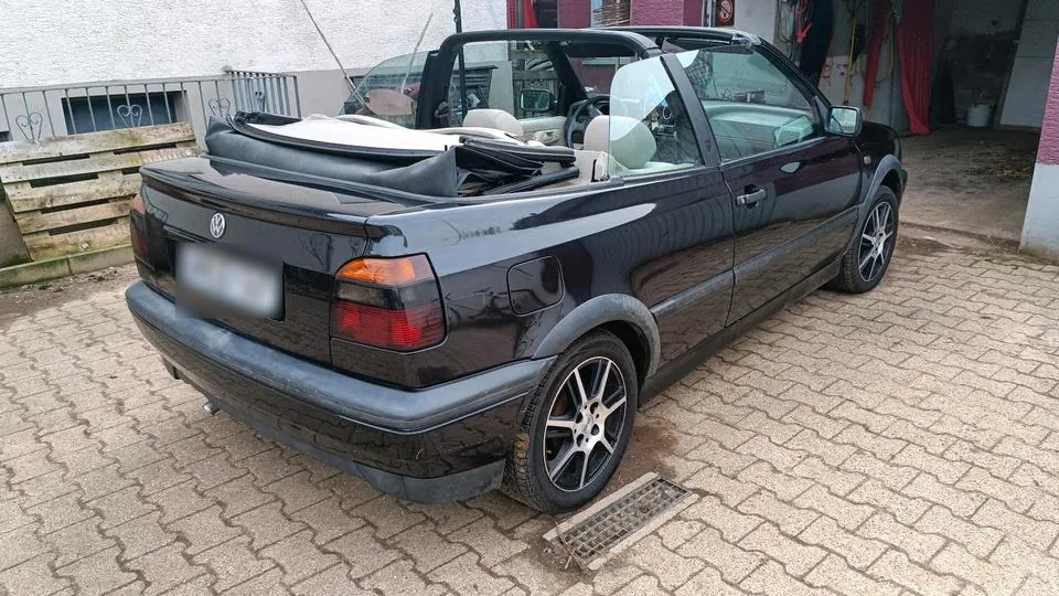 Volkswagen Golf Cabrio