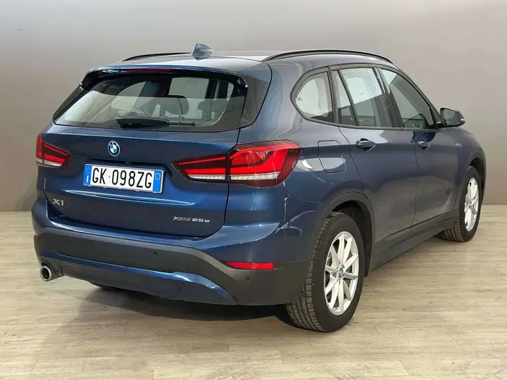 BMW X1 2022 photo 2