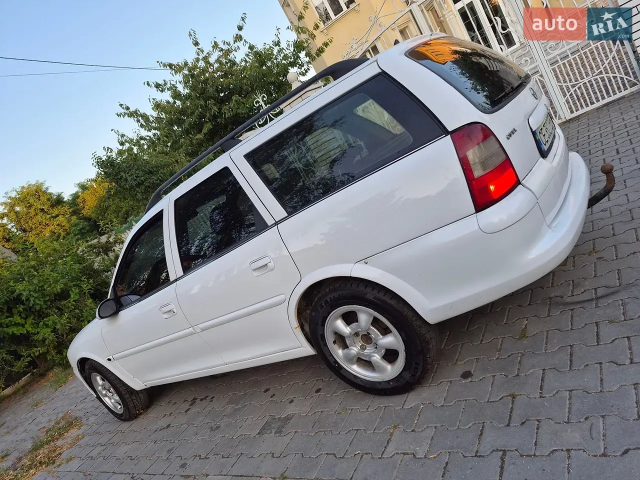 Opel Vectra 1998 photo 4