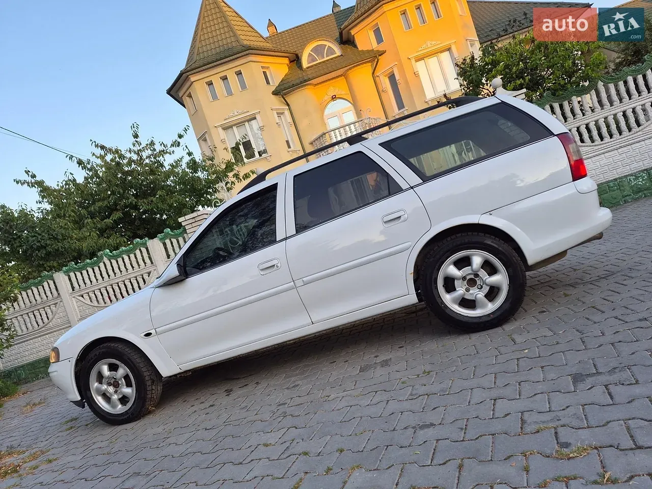 Opel Vectra 1998 photo 2