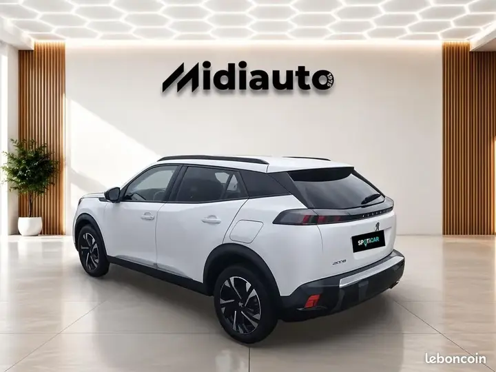 Peugeot 2008 2022 photo 3