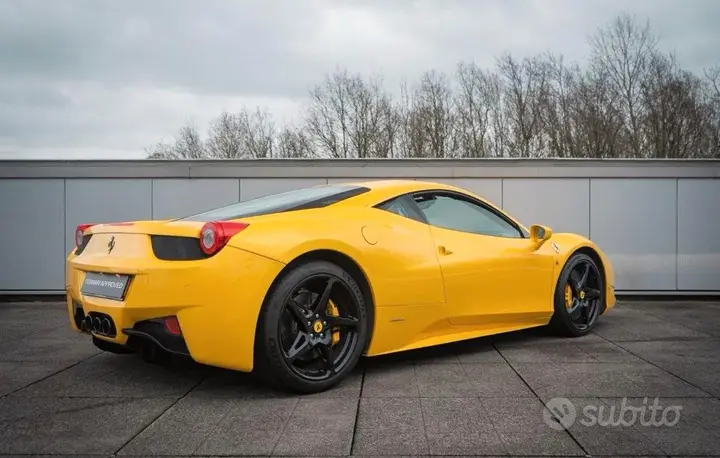 Ferrari 458 2010 photo 2