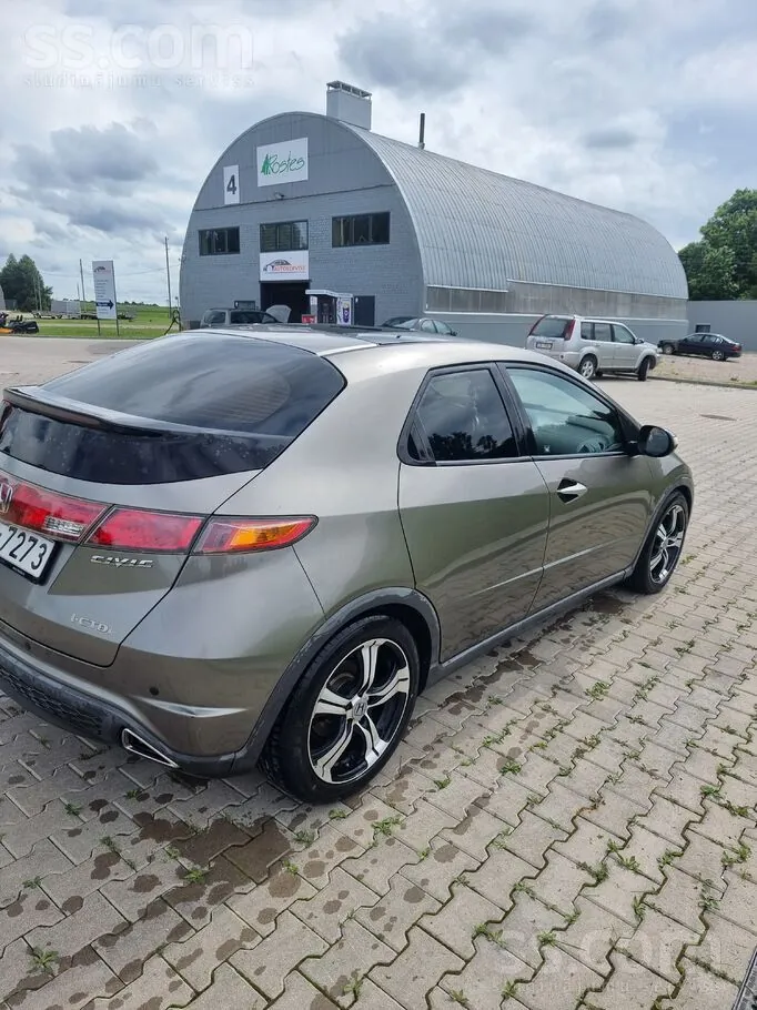 Honda Civic 2006 photo 2