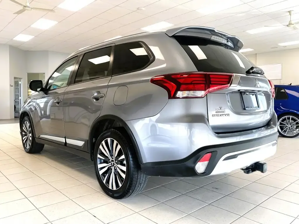 Mitsubishi Outlander 2020 photo 4