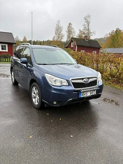 Subaru Forester 2013 photo 2