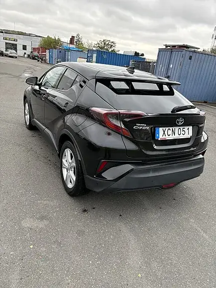 Toyota C-Hr 2018 photo 3
