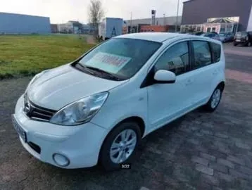 Nissan Note 2013 photo 3