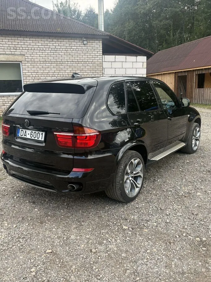 BMW X5 2011 photo 4