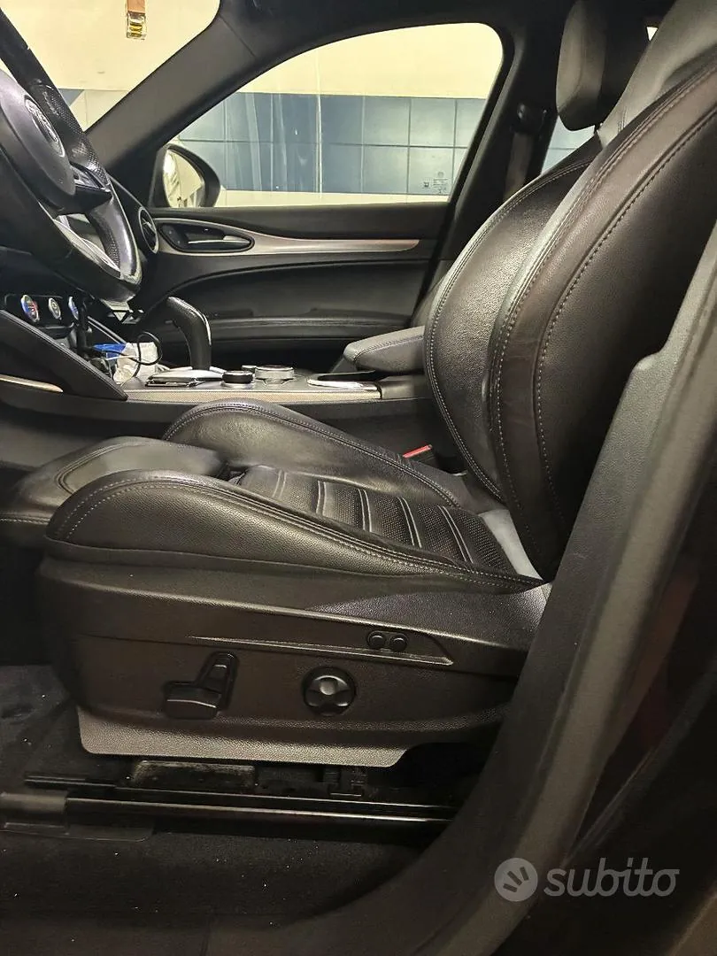Alfa Romeo Stelvio 2021 photo 3
