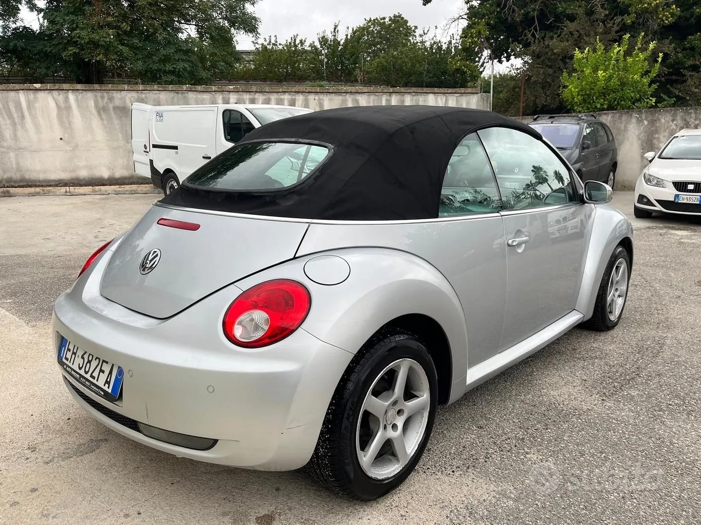 Volkswagen Beetle 2006 photo 4