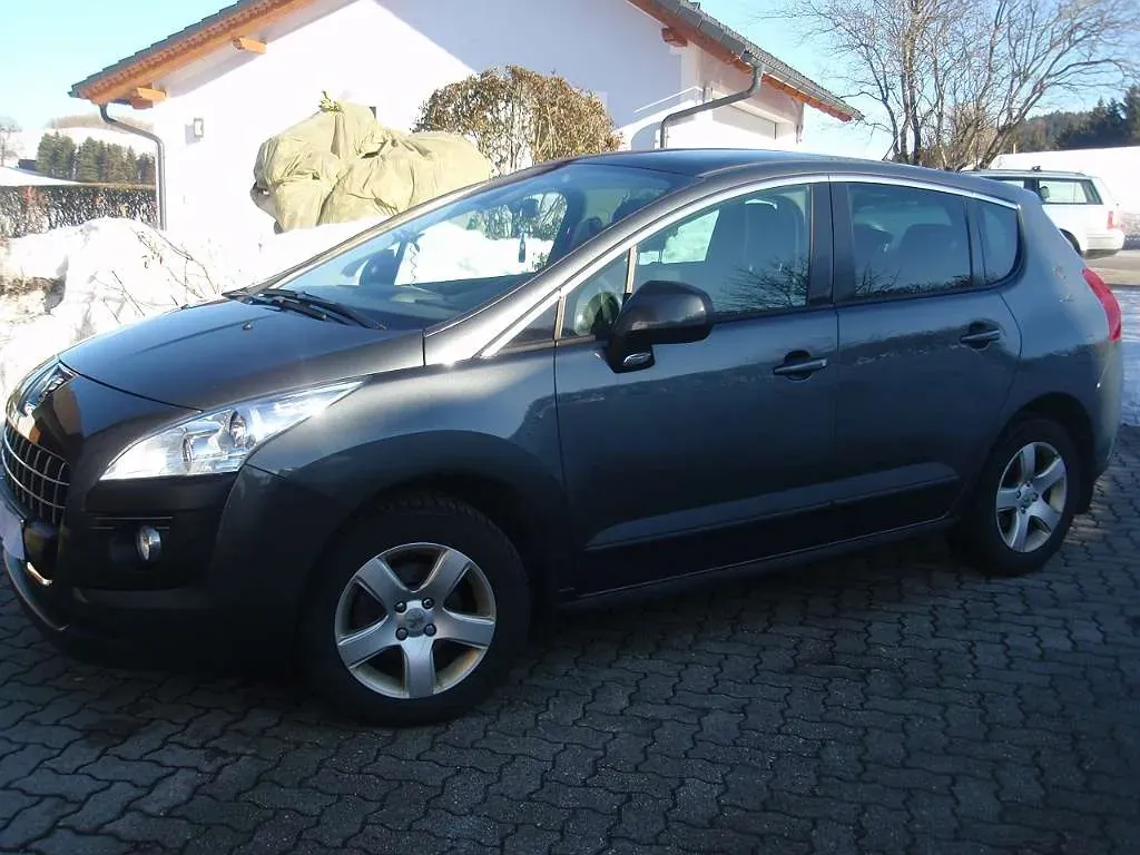 Peugeot 3008 2013 photo 2